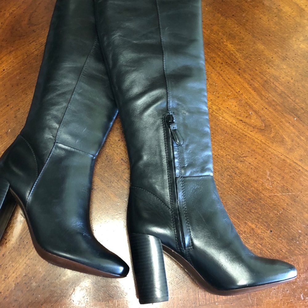 Tory Burch Bowie boot - Picture 2 of 8